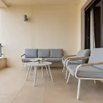 Vivi Homes - Elisa Pool, Gym & Sea View
