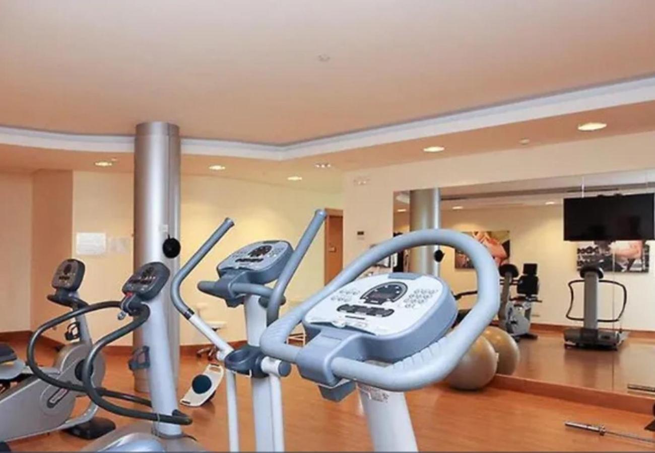 Vivi Homes - Elisa Pool, Gym & Sea View *