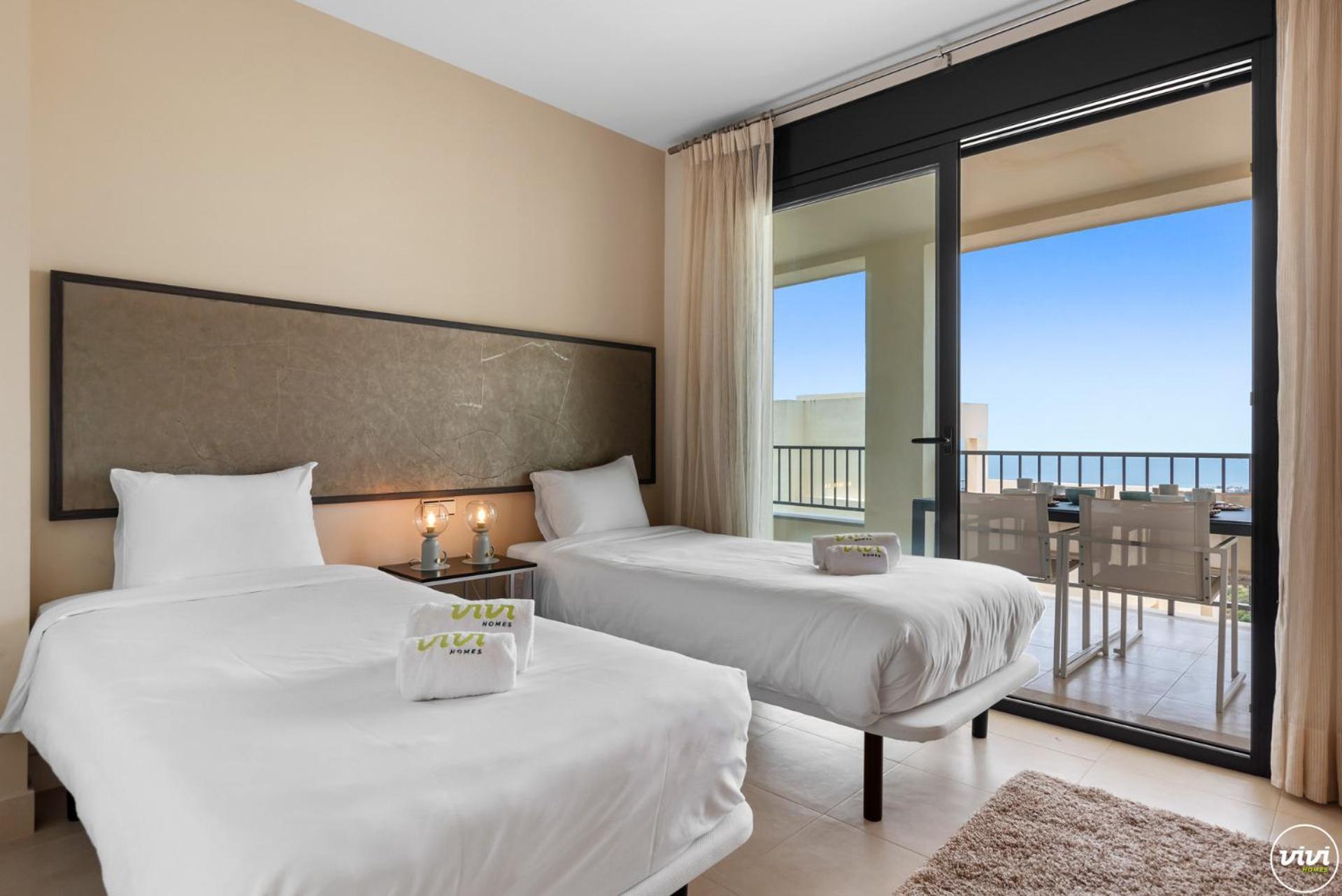 Vivi Homes - Elisa Pool, Gym & Sea View * Marbella