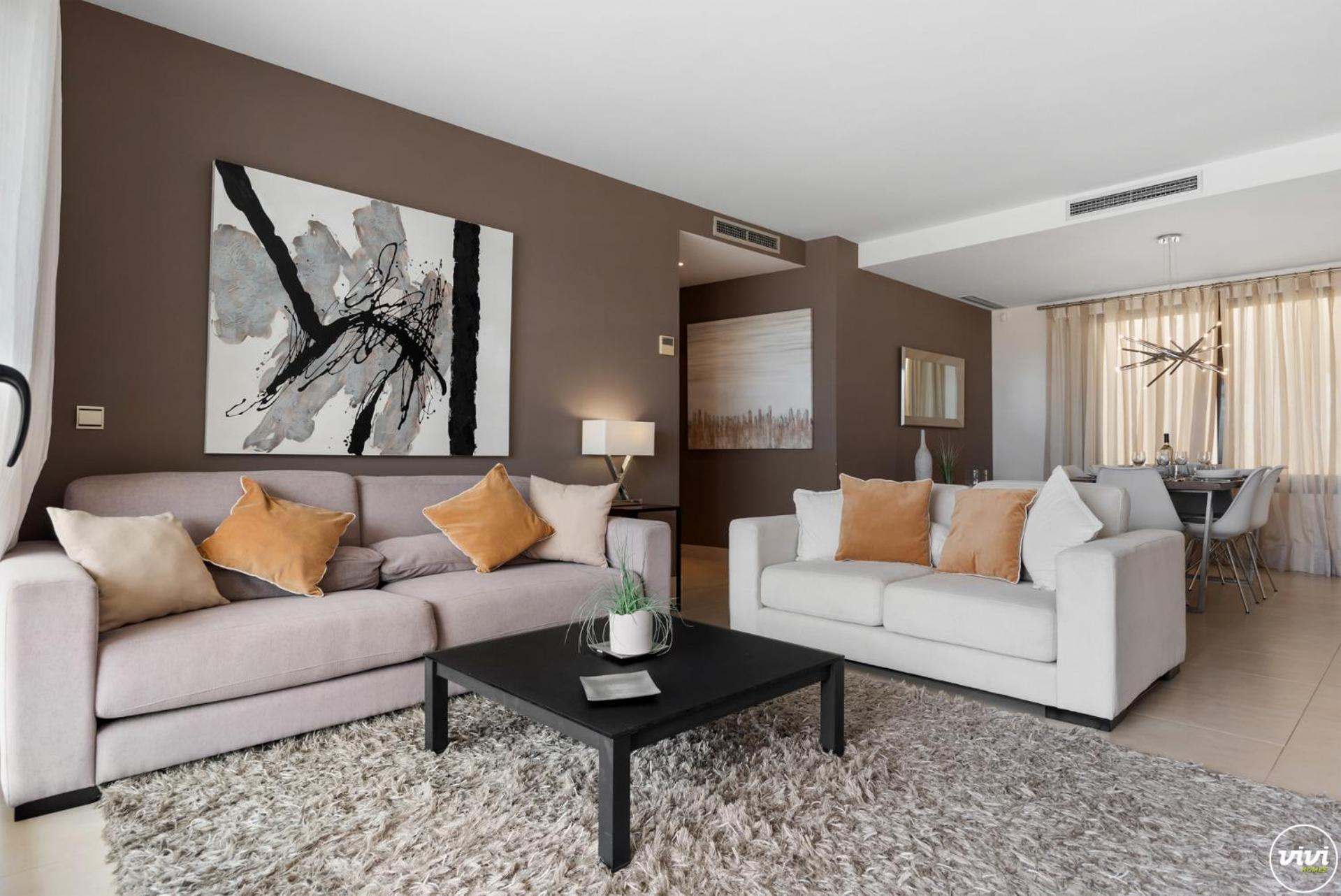 Vivi Homes - Elisa Pool, Gym & Sea View Marbella