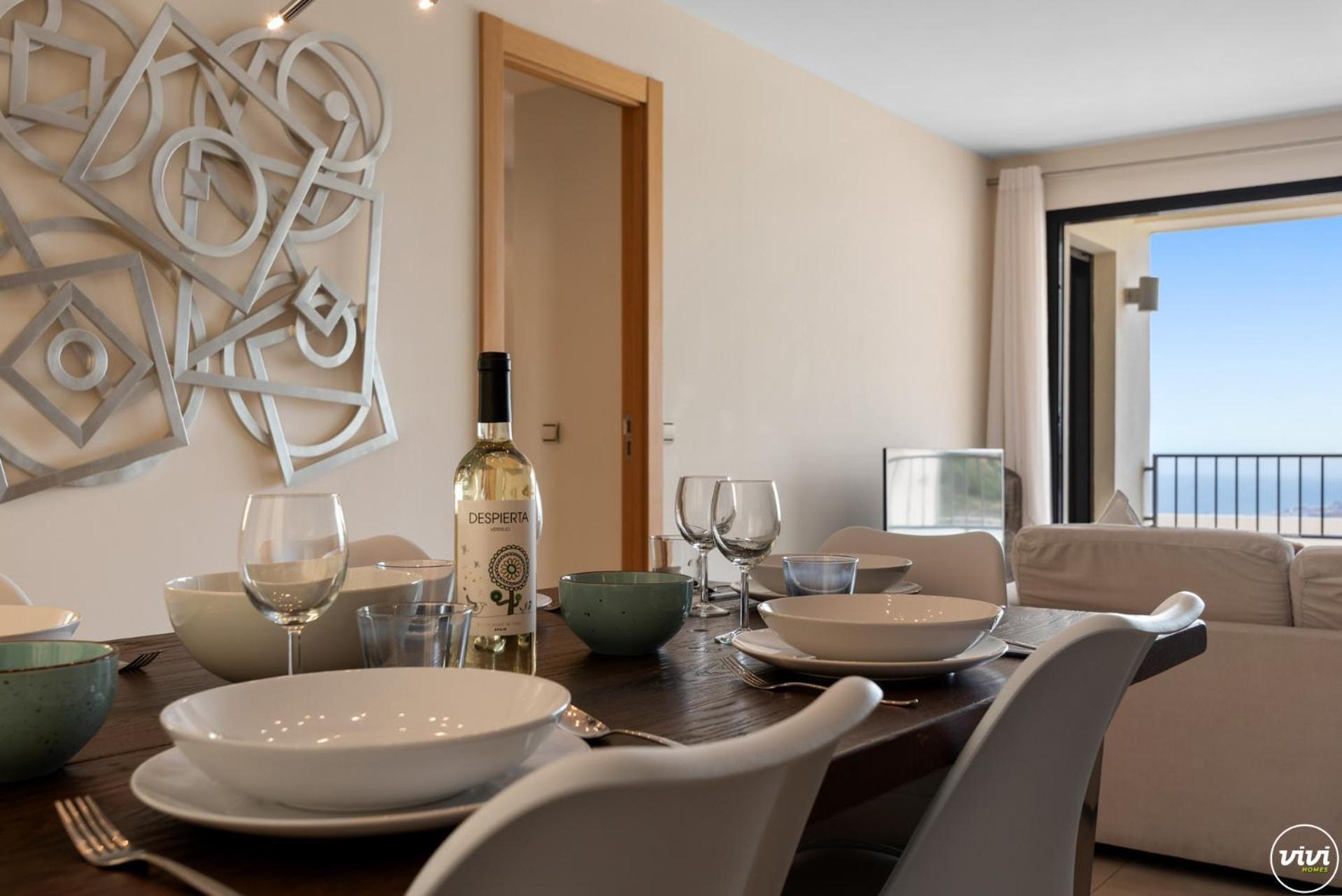 Vivi Homes - Elisa Pool, Gym & Sea View *